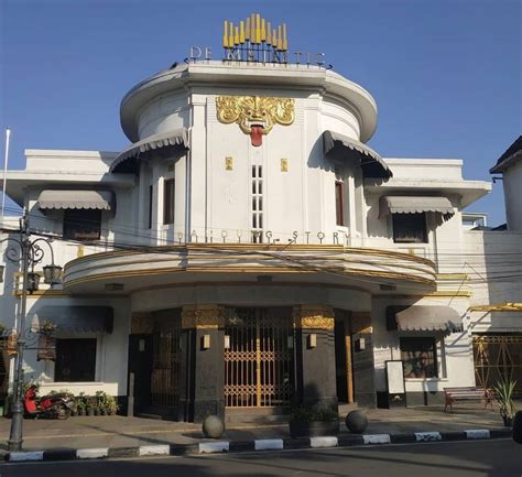 bangunan heritage di indonesia